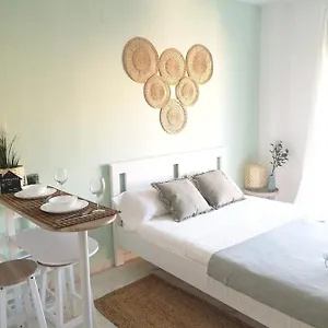  Apartment Acogedor Estudio En El Centro Historico De Spain