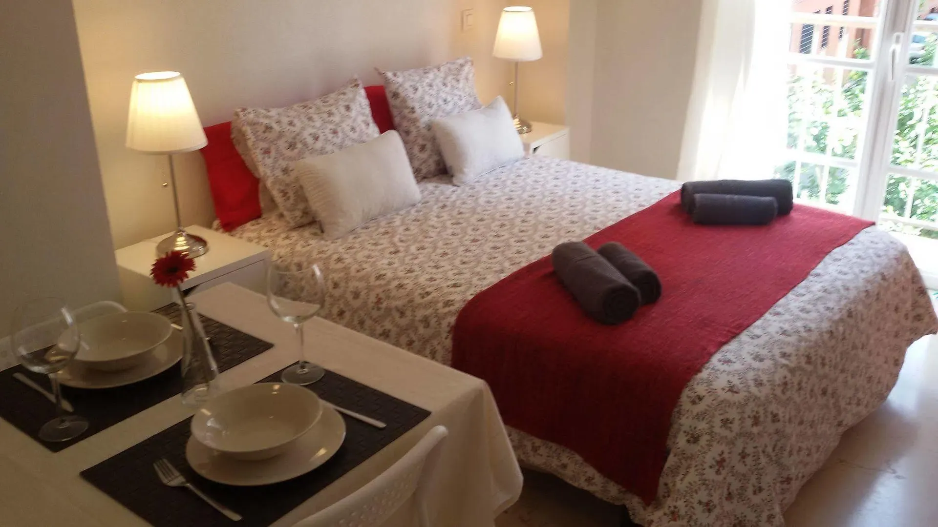 Fan Flat Mariscal Apartment Malaga