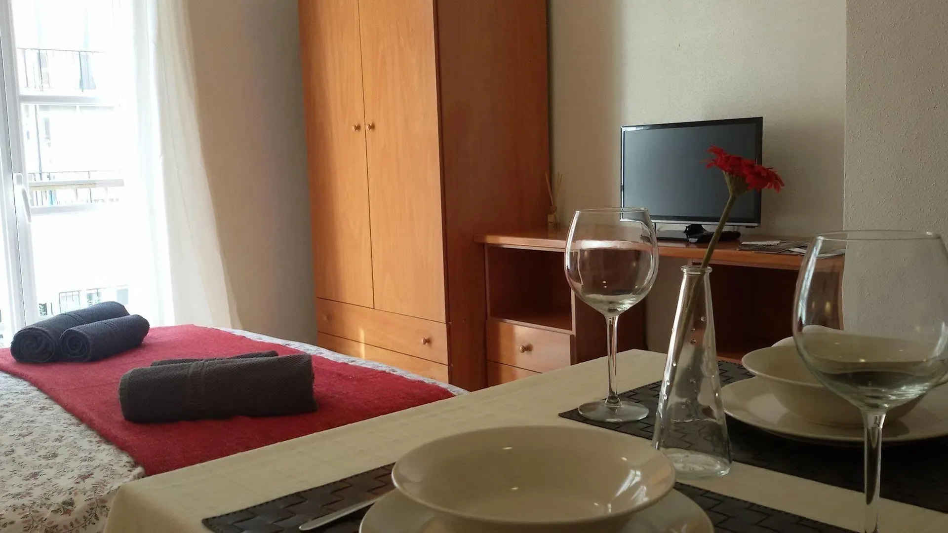 Fan Flat Mariscal Apartment Malaga