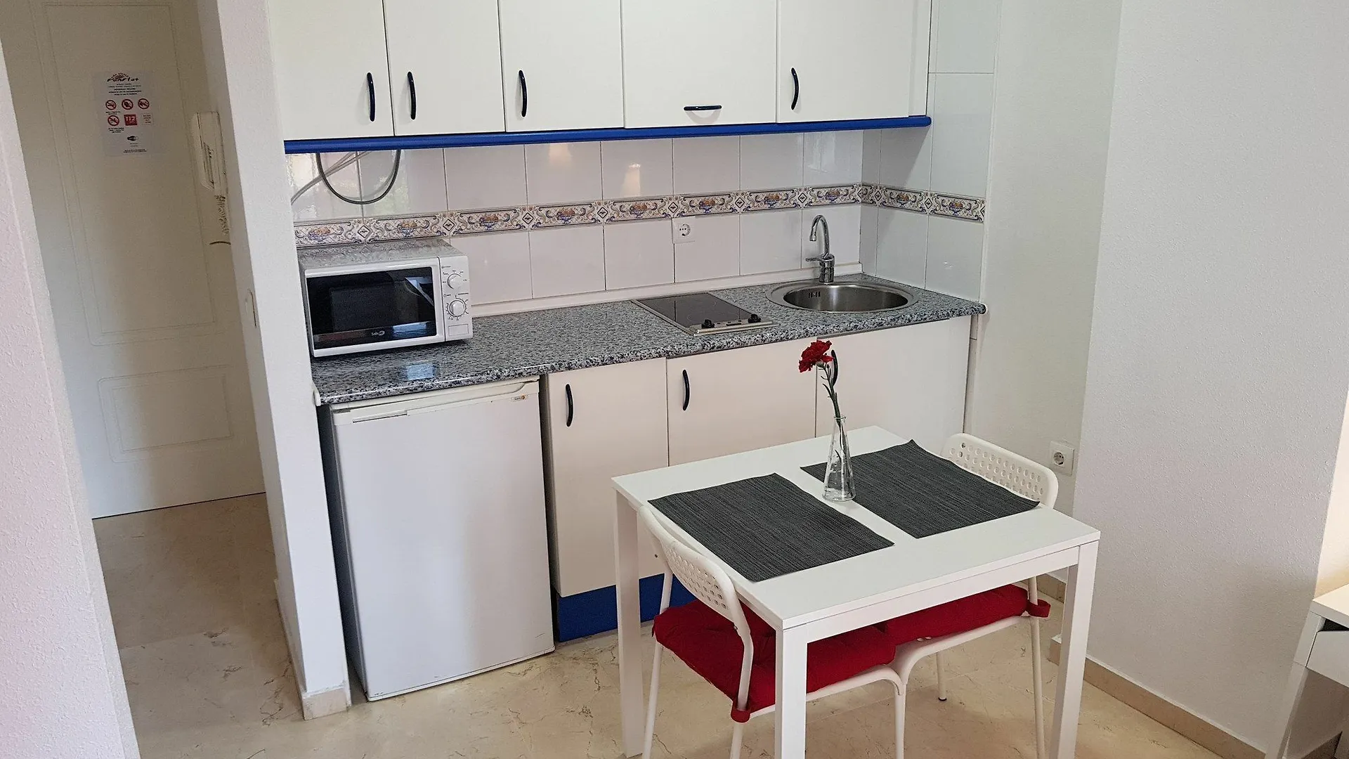 Fan Flat Mariscal Apartment Malaga