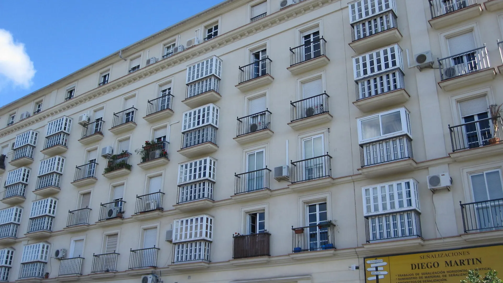 Fan Flat Mariscal Apartment Malaga
