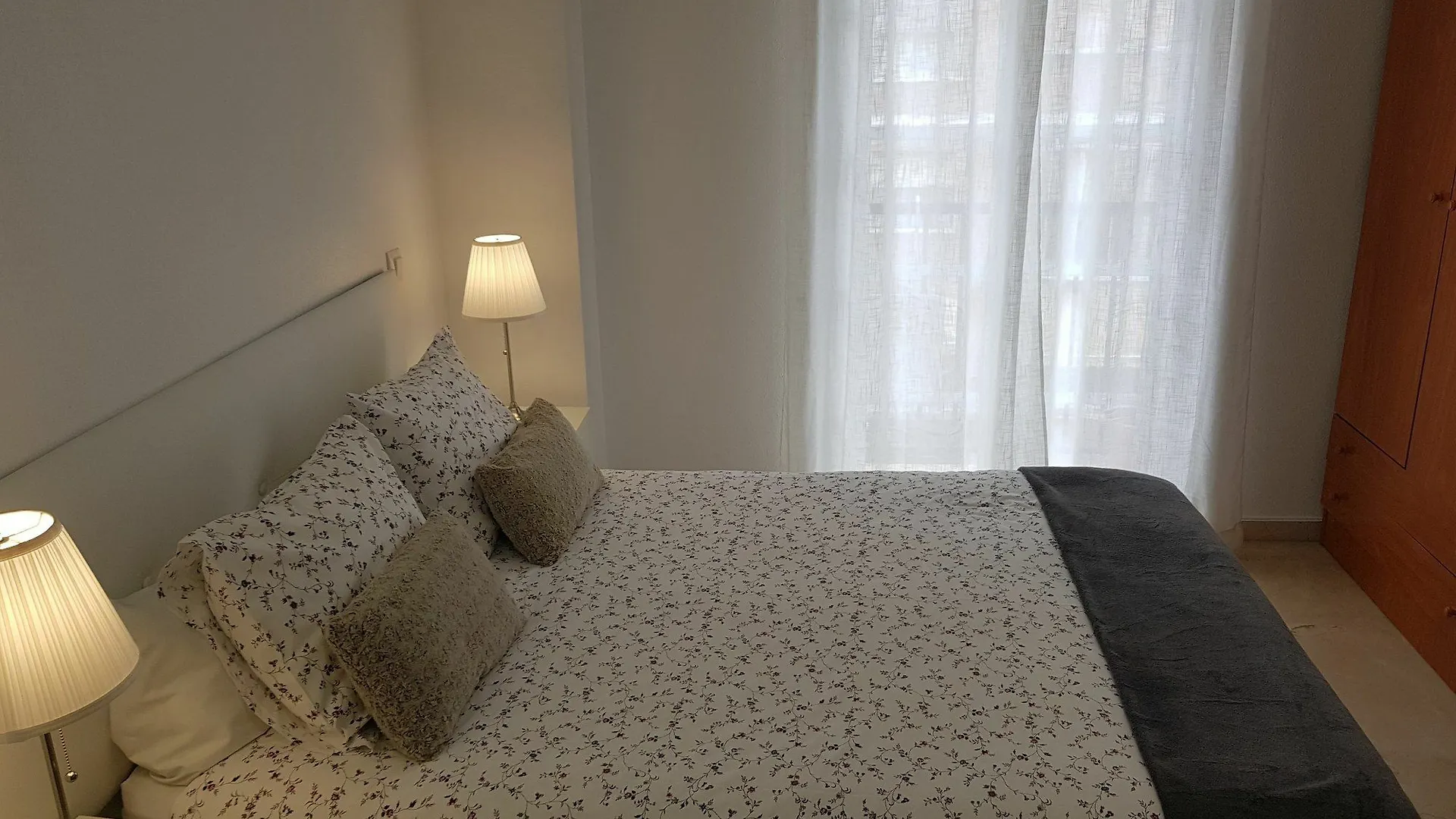 Fan Flat Mariscal Apartment Malaga Spain