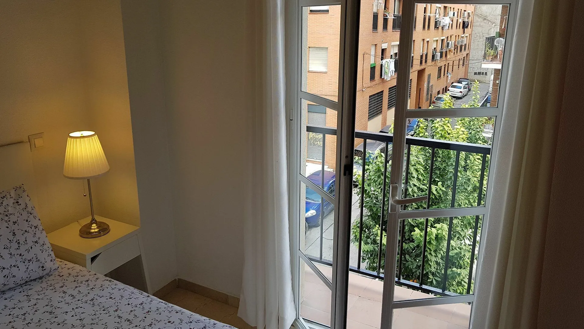 Fan Flat Mariscal Apartment Malaga