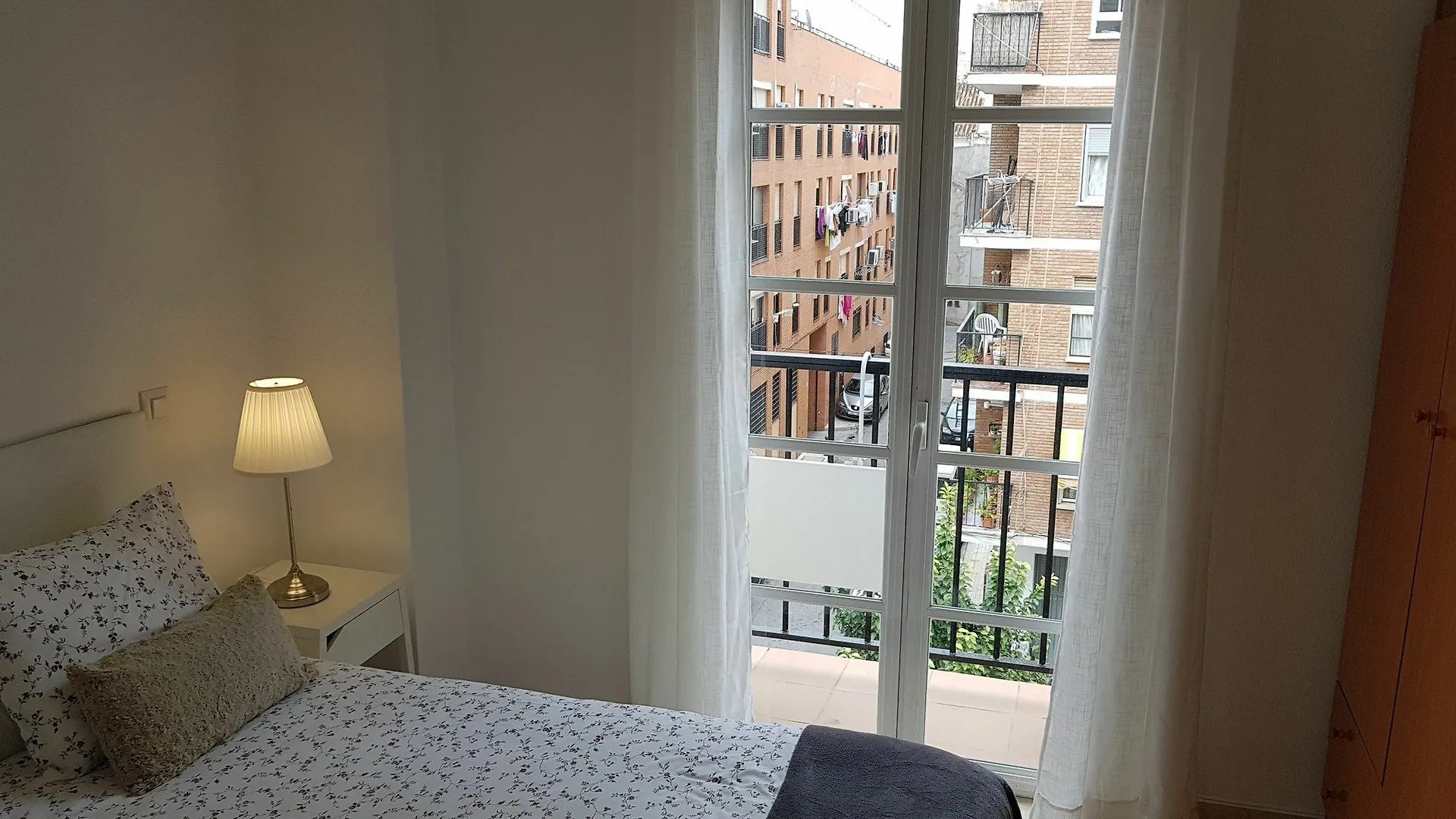 Fan Flat Mariscal Apartment Malaga Spain